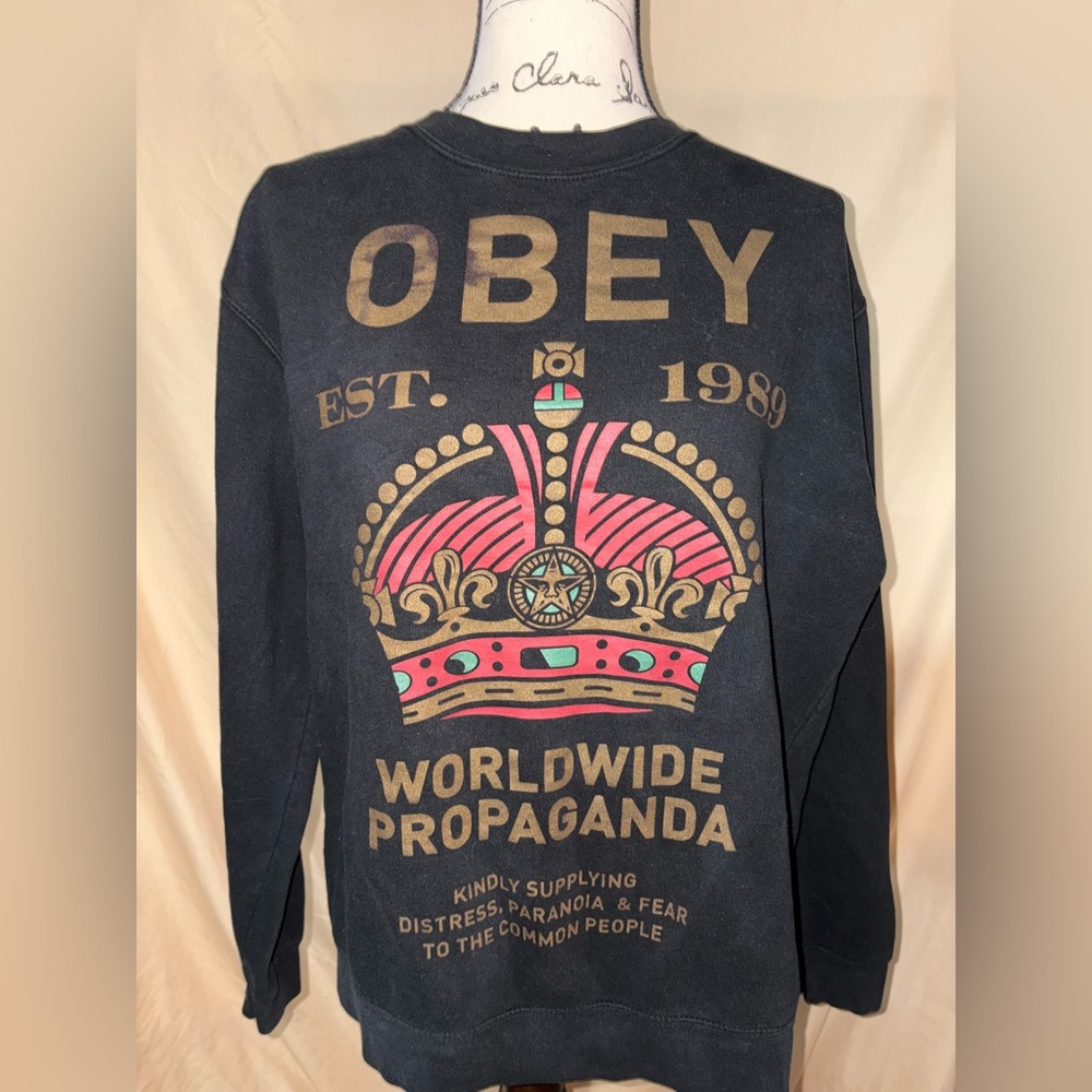 Obey Black Sweatshirt Women’s Size Large GUC 🖤